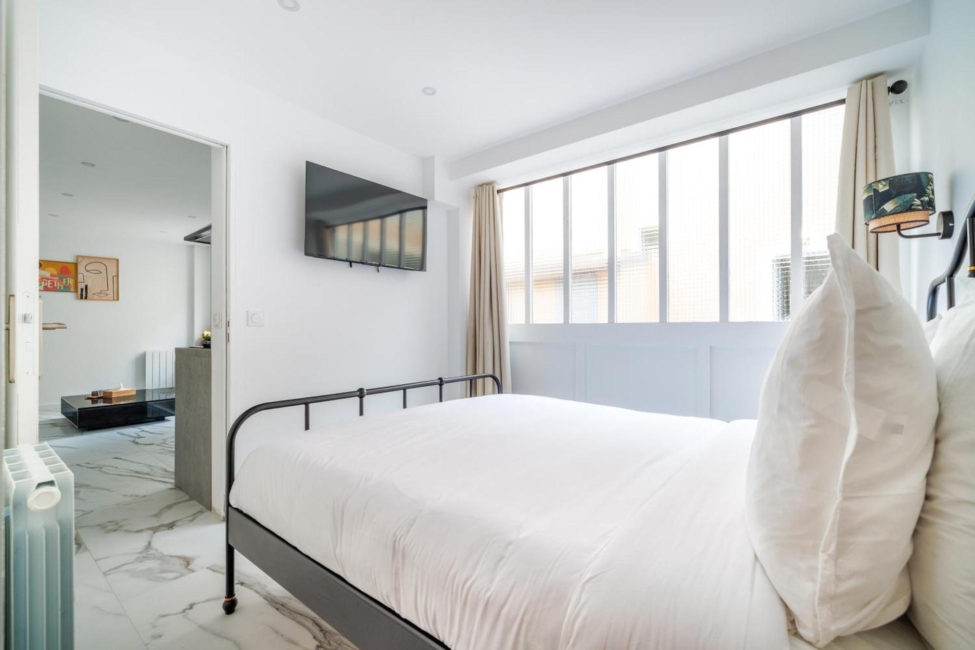 Spacious Flat For 4 People #1 Asnières Buitenkant foto